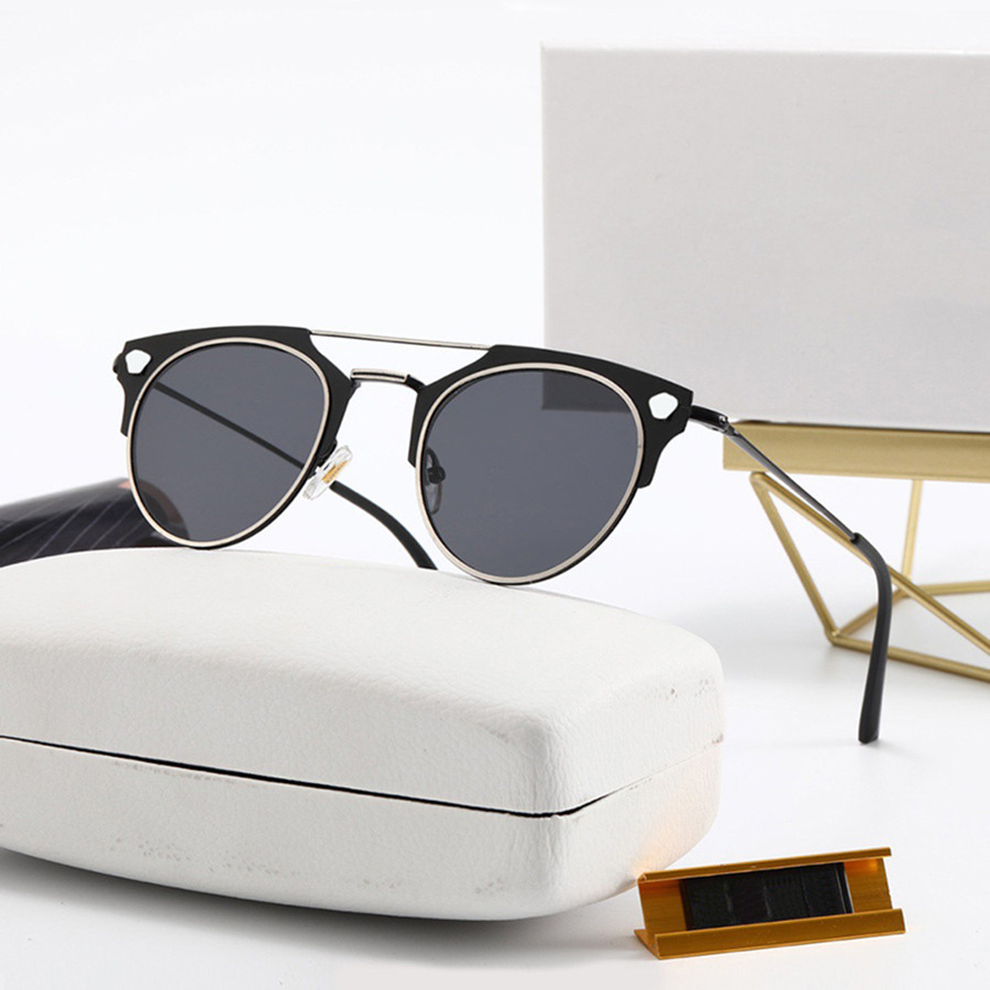 

Designer Unique Adumbral Fashion Classic Sunglasses Design for Man Woman Half Frame 6 Colors Optional Routinely High-quality