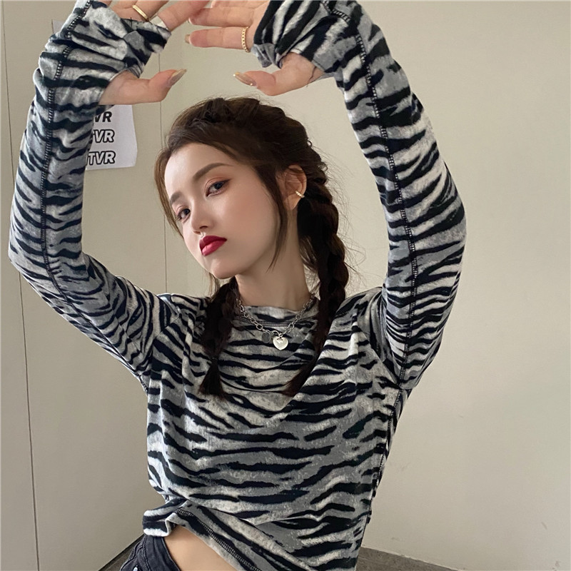 

Lucyever Fashion Zebra Pattern Long Sleeve T Shirt Women Slim Fit Finger Cover Autumn Top Woman Black Bottoming O-Neck T-shirts 210521, Coffee