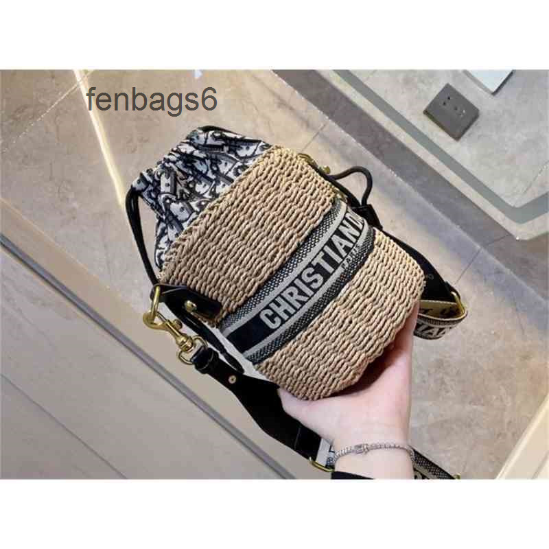 

Designer Bags Christians Woven Bag 2022 Fashion Single Shoulder Messenger Wan