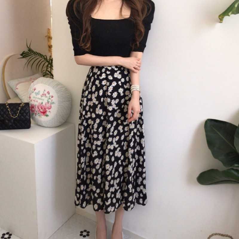 

Korean 2 Piece Set Women Summer Square Collar knitting T-Shirt Tops + High Waist Flowers Chiffon Midi Skirts Office Lady Outfit 210526, Black