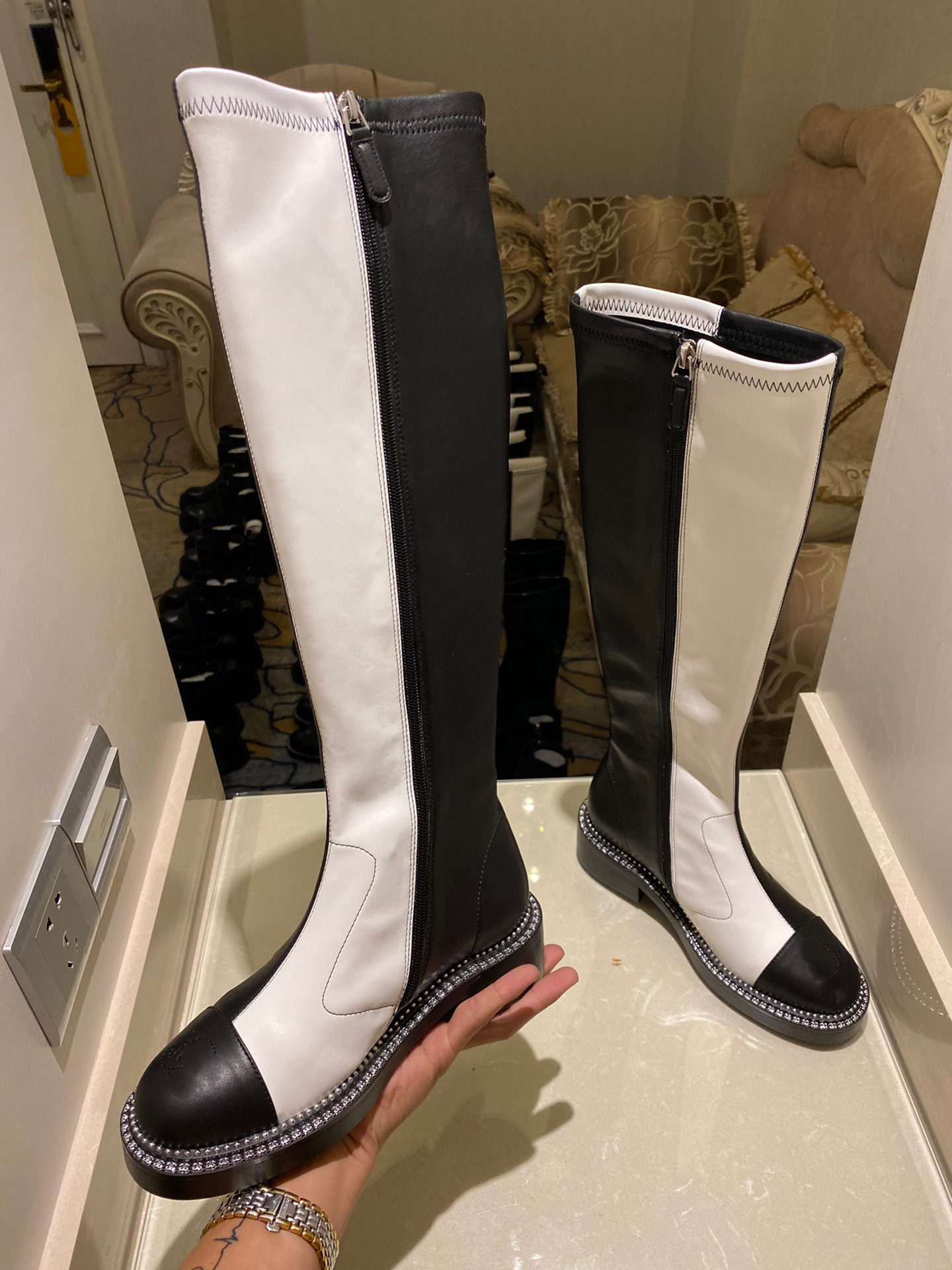 

Designer Classic Fashion Australian Boots High Quality Color Blocking Flat Women's Booties Winter Ankle Boot, Black