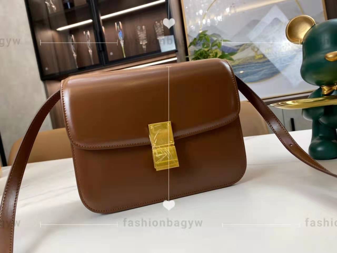 

new-shoulder bag solid color leather fashion hardware women shoulder back slanting across the tofu bags upscale vintage
