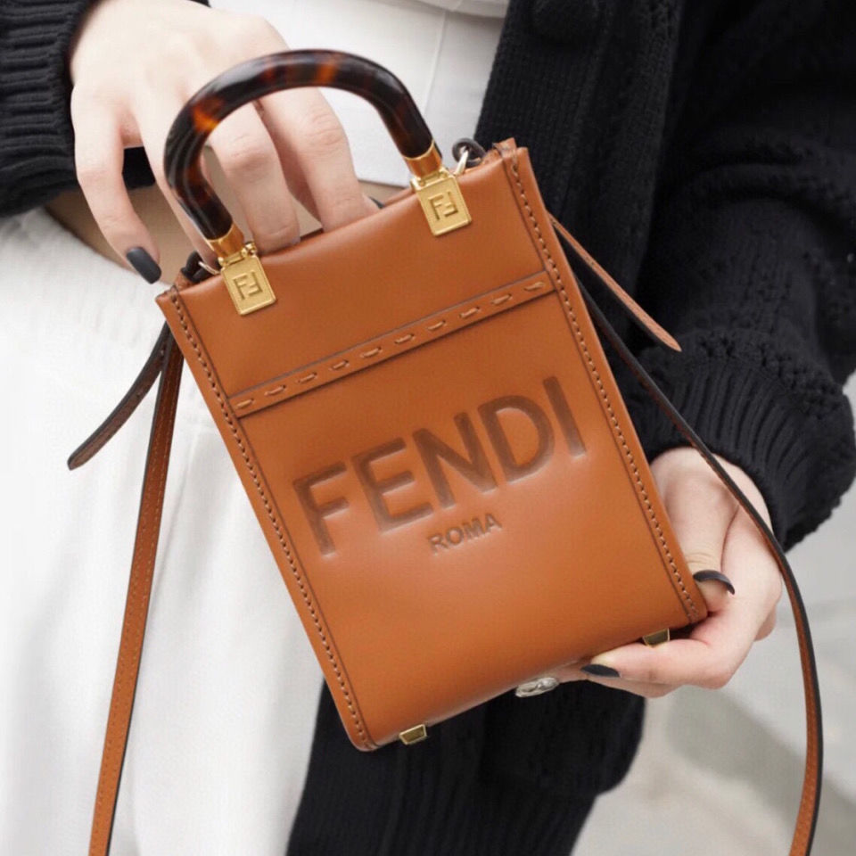 

simone fundi's women's bag mini bag fashion little red book star the same leather letter is versatile designerss luxuryss hand yw