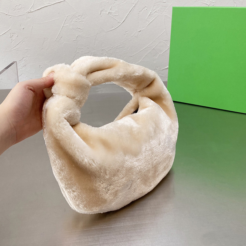 

2021 winter new Designer Luxury Winter Womens Faux Fur Mini Jodie Bags Promotioms herpa Shoulder Bag Fluffy Hobo Fox Hair Purse size:28*15cm