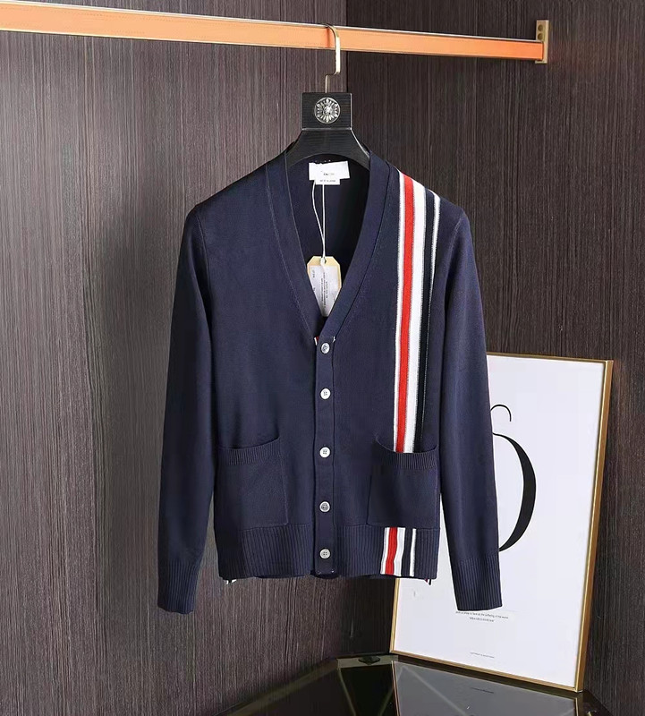 

2021Design Sweaters men and women Winter Spring Bottoming Knitted CardiganTops Casual Wool Streetwear Fashion coatCouple Sweater