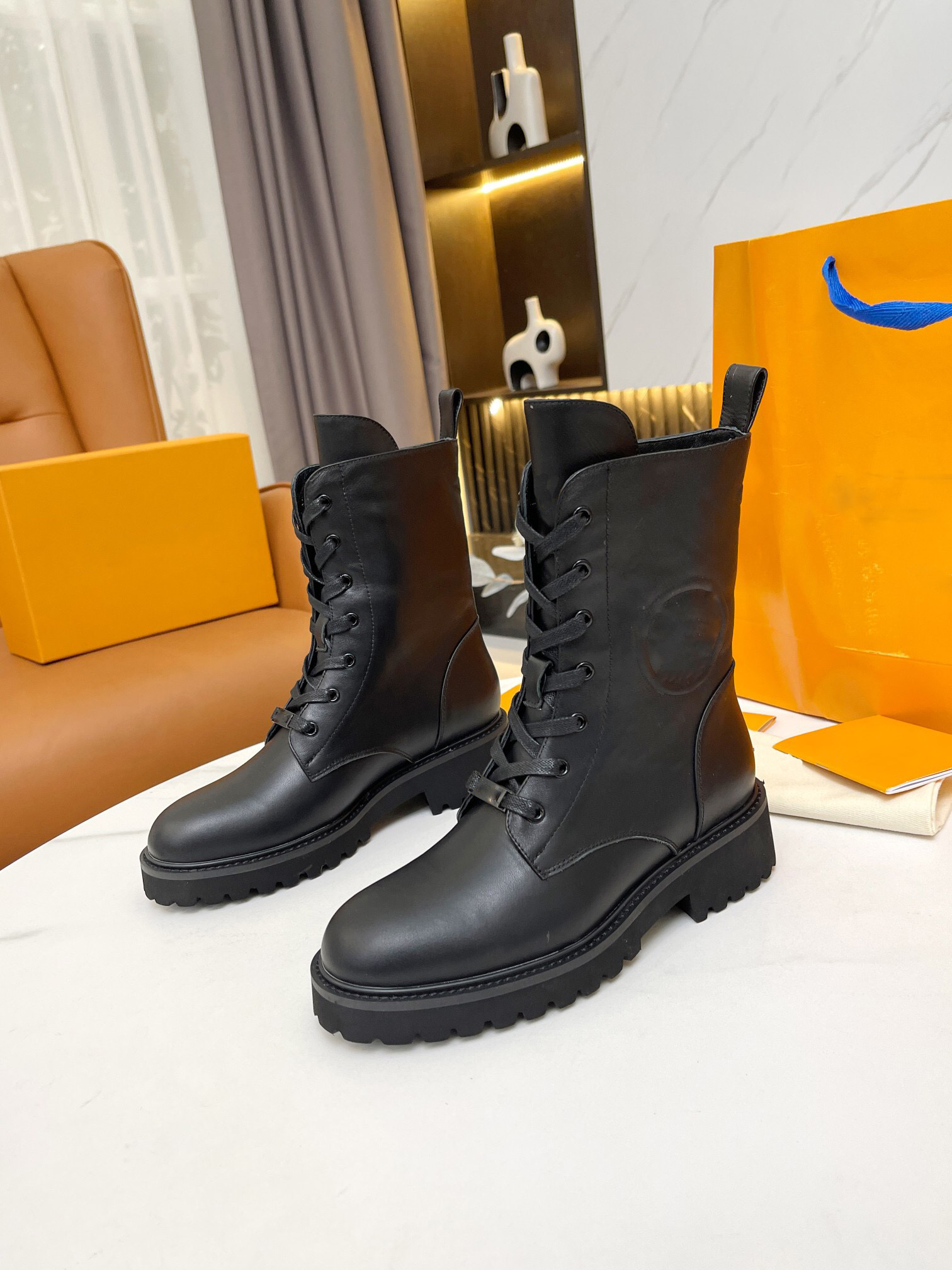 

womens autumn winter platform ankle boots women territory flat ranger Martin booties designer luxury ladies thick bottom half bootis box size 35-42, 1#