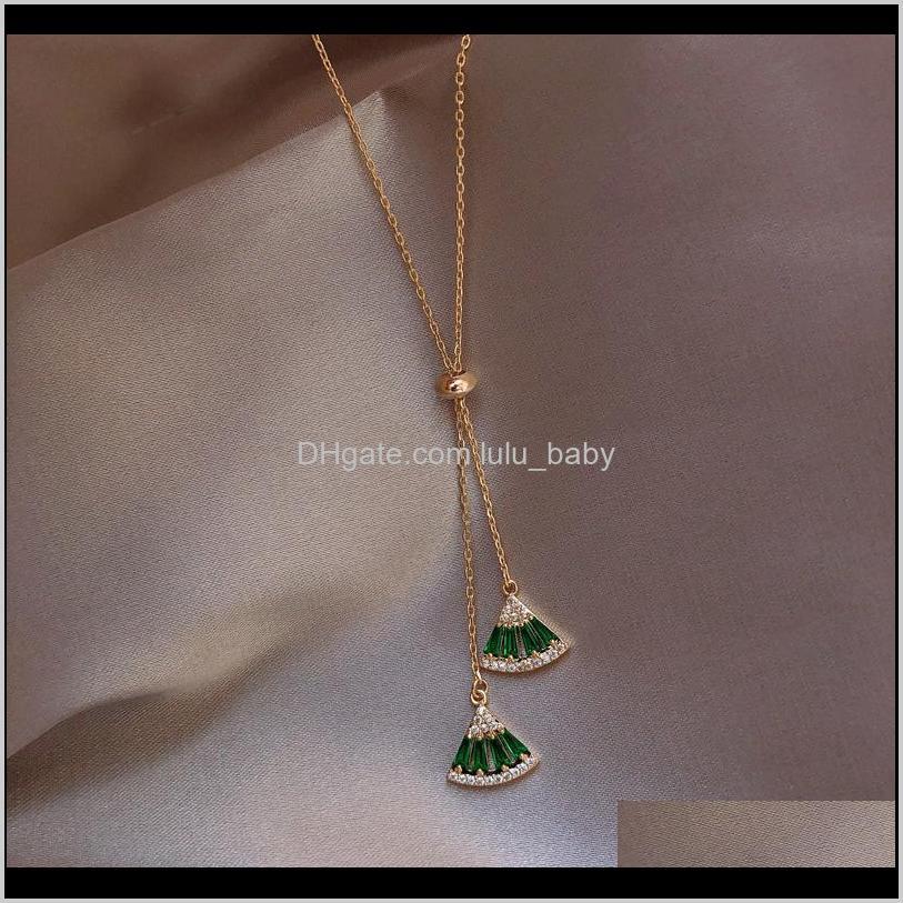 

Pendant Necklaces Baroque Emerald Crystal Necklace Womens Net Red Fashion Simple Niche Design Jewelry Highlevel Clavicle Chain J8F6G I3Iau