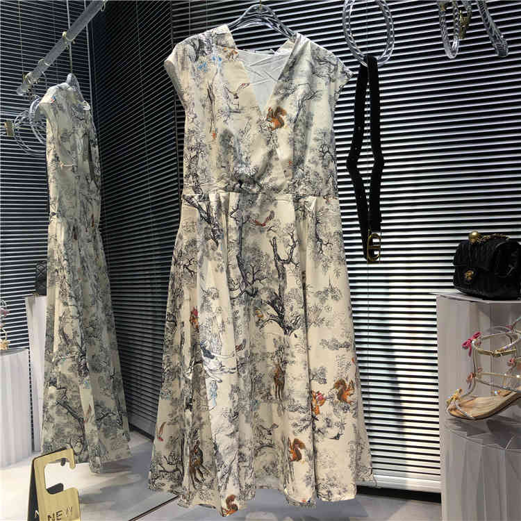 

dress d house printed squirrel ink painting high belt sleeveless mid length skirt temperament deep v-neck women, White;black