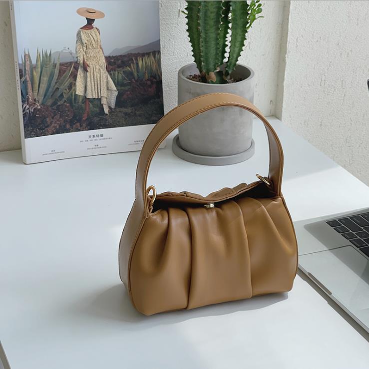 

Autumn Female Bags Trend Wild One-Shoulder Messenger Casual PU Handbag Fashion Fold Small Square Bag, Black