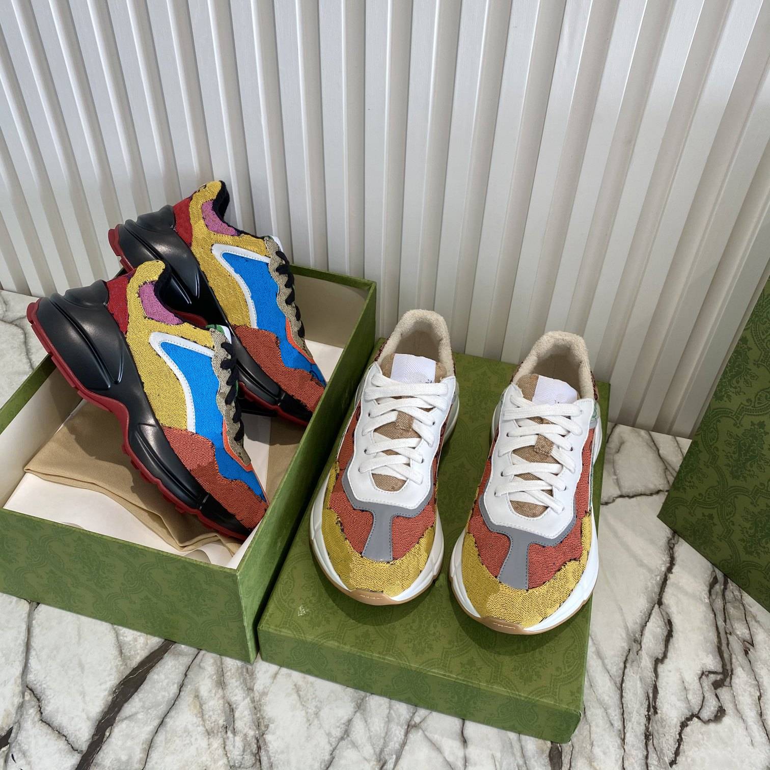 

2021 Designer Rhyton Sneakers Beige Men Trainers Vintage Luxury Chaussures Ladies Shoes Designer Sneakers with box size 35-46 s2, Black