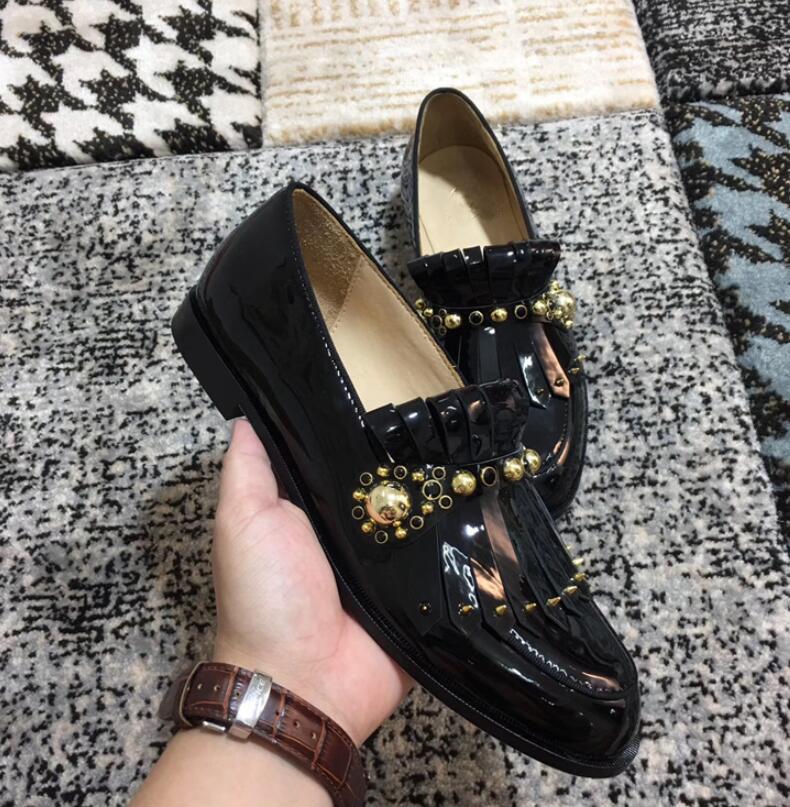 

Luxury Designer Casanono Casual Oxfords Shoes Red Bottom Sneakers Flats Slip On Loafers Walking Black Patent Leather Party Wedding Dress With Box