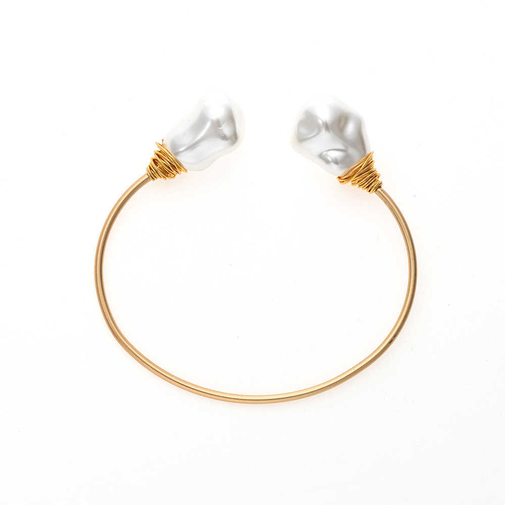 

New Arrival Baroque Pearl Bracelet Large Big Pearl Cuff Bangle Gold Plated Jewelry for Women Party Gift Q0719