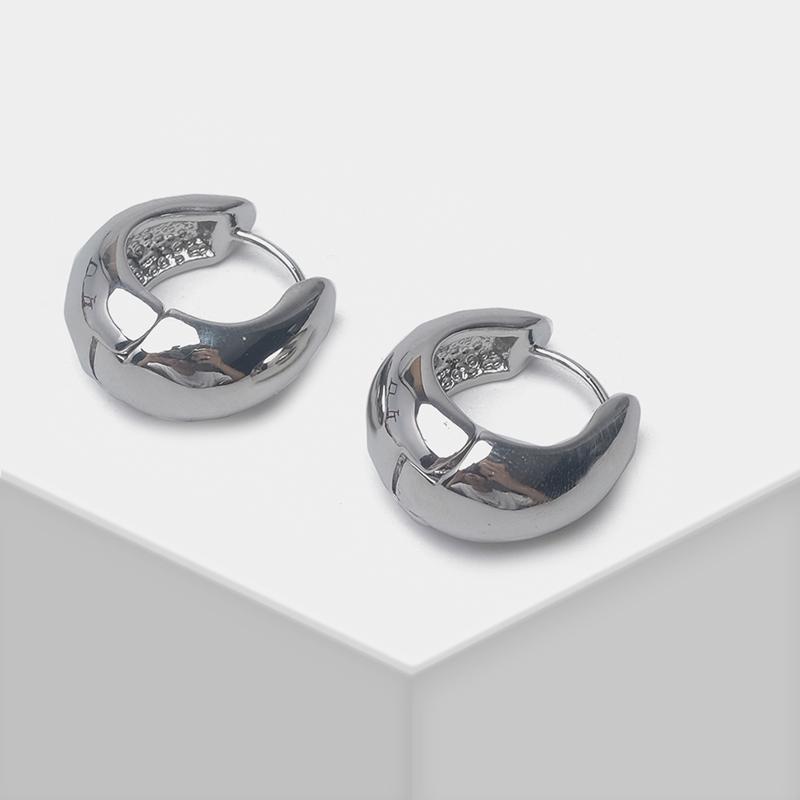 

Dangle & Chandelier Amorita Boutique Metallic Round Design For Stylish Drop Earrings, Silver