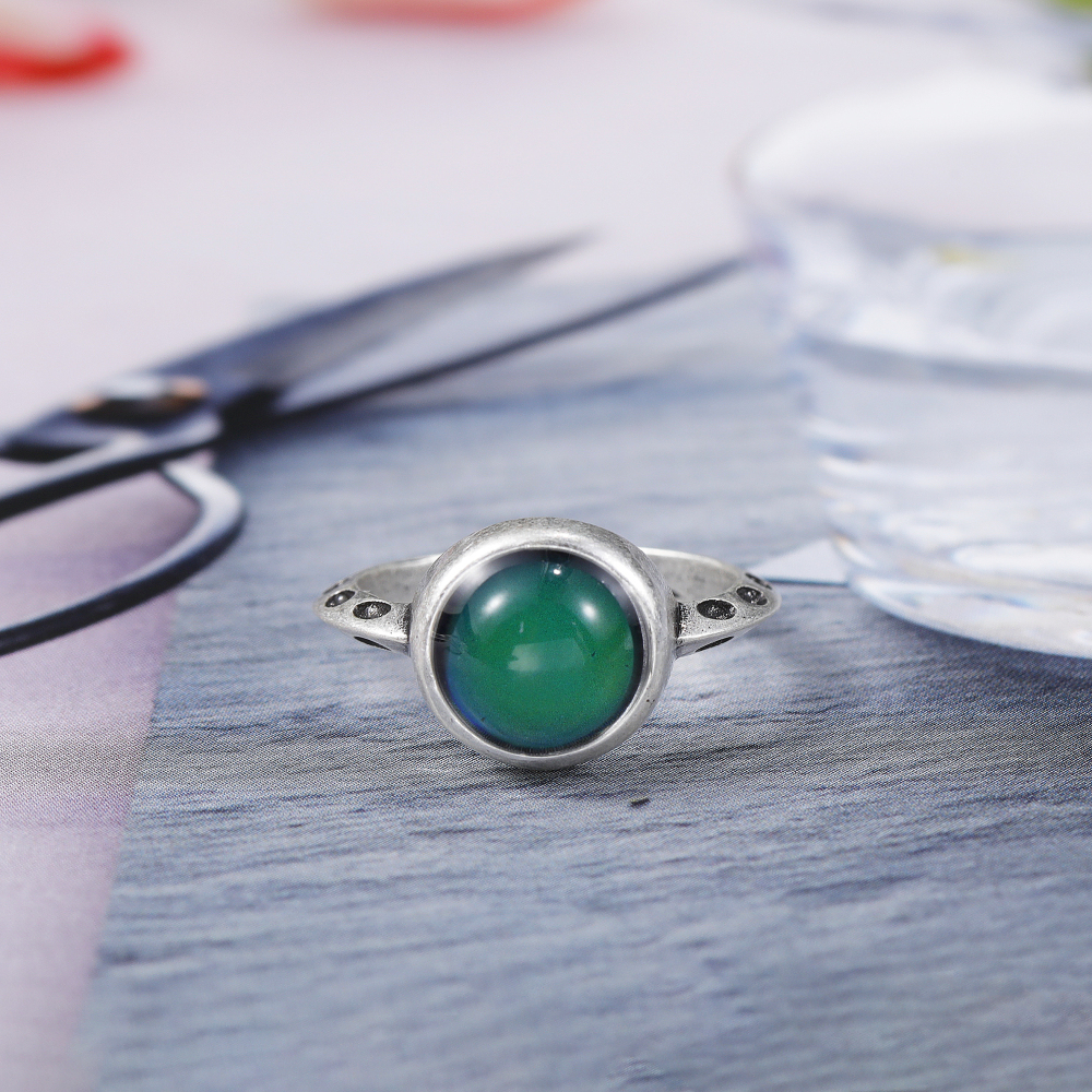 

Bohemian Style Antique Silver Plated Brass Mood Color Change Ring