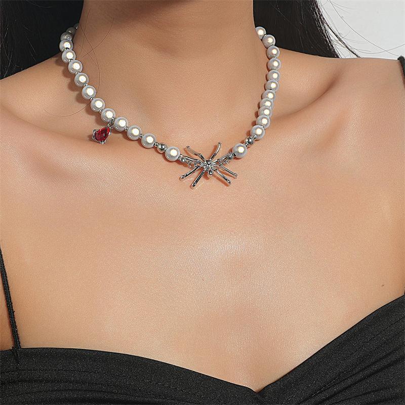

Chokers Design Reflective Pearl Spider Necklace Cold Wind Thick Clavicle Chain Fashion Net Ruby Female Suitable For Party Dance