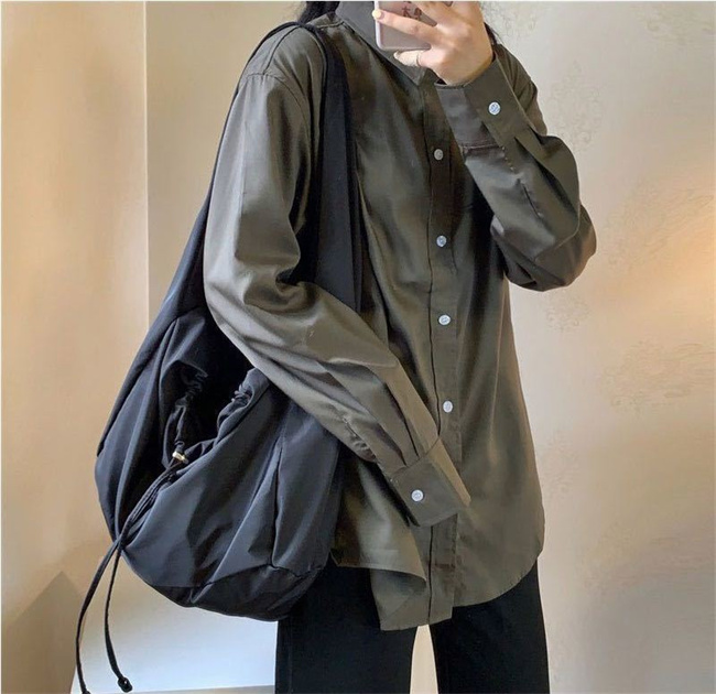 

designers duffel bags 45cm 55cm luxury large capacity travel sale women men genuine leather shoulder fashion bag carry rivets with lock head