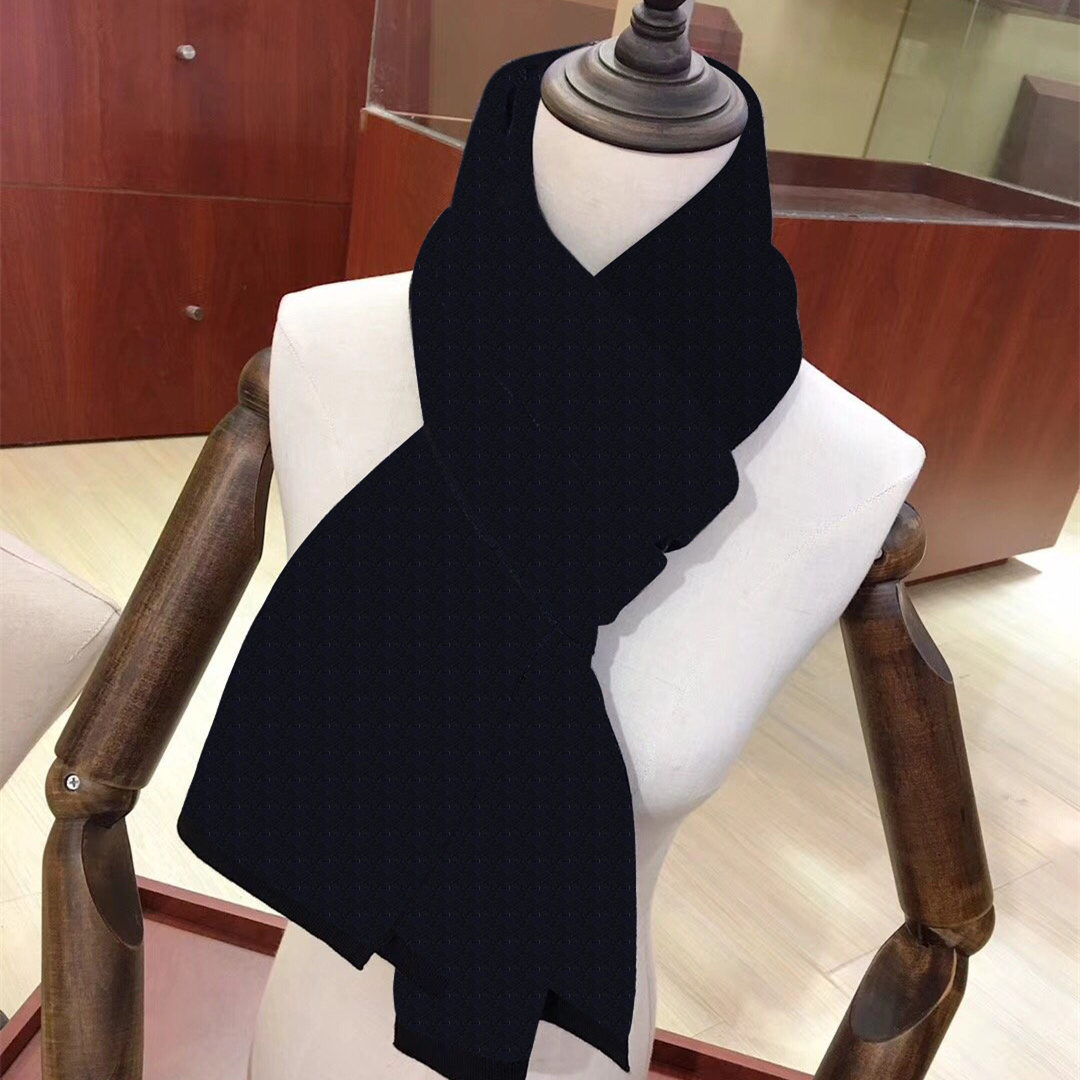

Designer Scarf Mens Womens Luxury Scarves Autumn and Winter Warm Outdoor Fashion Plaid Scarfs 2 Colors Top Quality