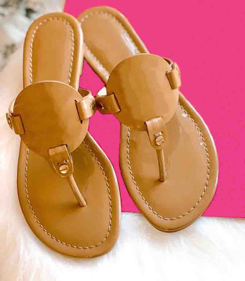 

Fashion Sandals Rivet Flat Slippers Bow Knot Studded Shoes Jelly Platform Sandal Women Flip Flops with Box 35-41 REAHAEH, Burgundy1