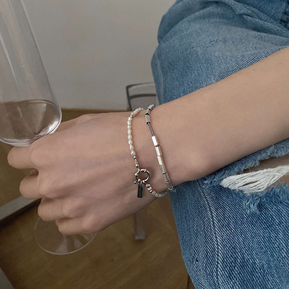

Simple pearl chain bracelet high level cool wind hand decoration, Golden;silver