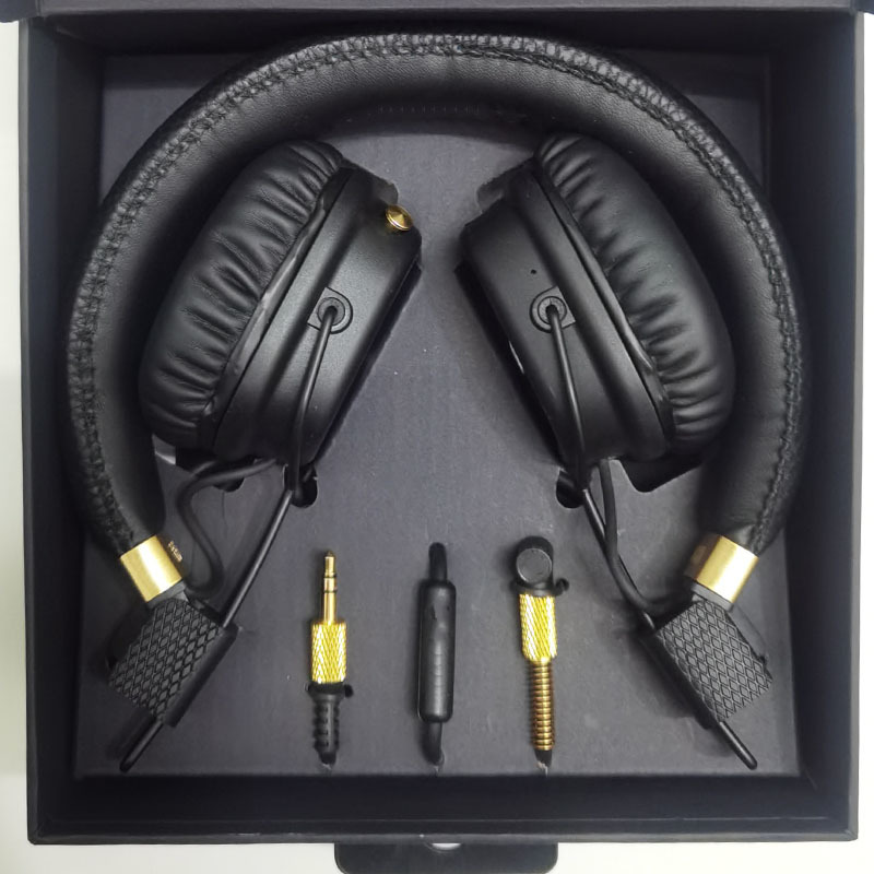 

Marshall major II I wired headphones, bass music helmet 2. No Bluetooth, pop rock, hi fi,