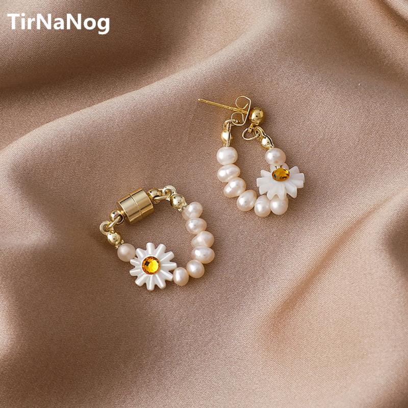 

Dangle & Chandelier Fashion Romantic Bohemia Freshwater Pearl Earrings Daisy Flowers Stud Restoring Ancient Ways Women Jewelry Gifts, Silver
