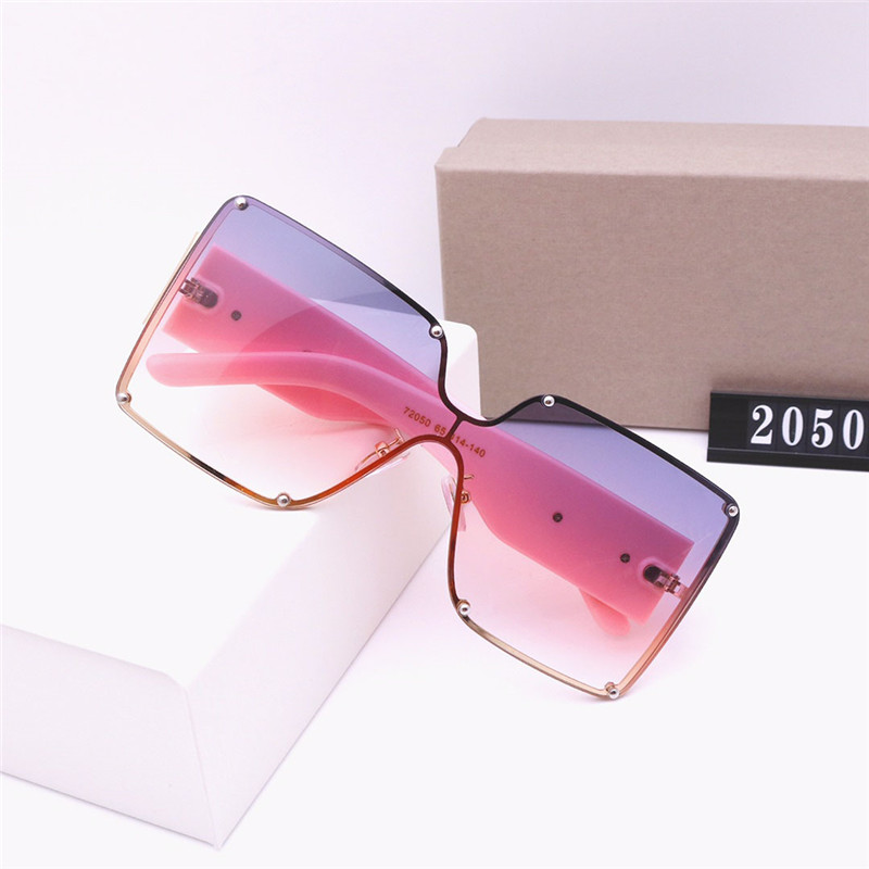 

Fashion Luxurys Designers Sunglasses For Women Men Outdoor Drive Sun Glasses Summer Holiday Polarized Casual Sunglass With Box 2021, White;black