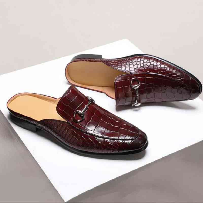 

slippers sandÃ¡lias casuais de negÃ³cios e chinelos hl322 do negÃ³cio da moda plutÃ´nio masculino cor sÃ³lida crocodilo padrÃ£o metal corativo h88, Black