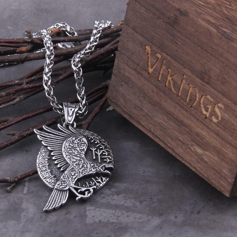 

Pendant Necklaces Norse Odin Symbol Viking Raven Amulet Runes Algiz Protection Wicca Talisman Crow Necklace Men Drop