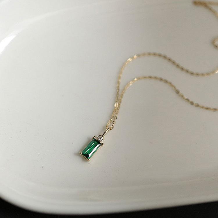 

Chains 2021 S925 Pure Silver Necklace Female Vintage Green Zircon Long Square Quad Claw Set Collarbone