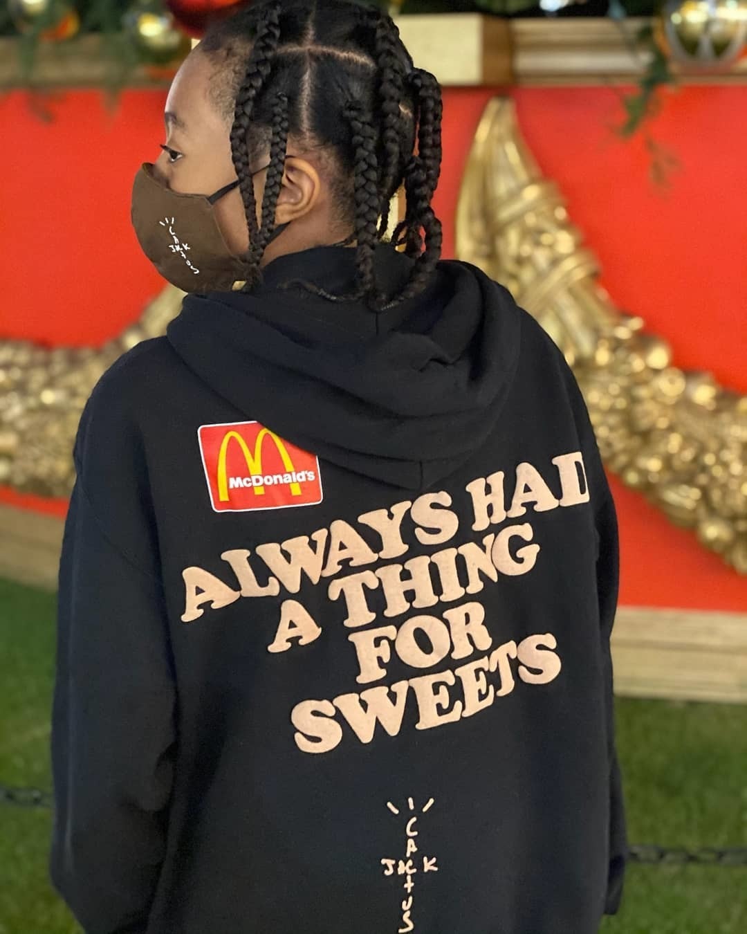 

The correct version of Travis Scott co branded McDonald's 3D printing Hoodie sweater apple pie, Black