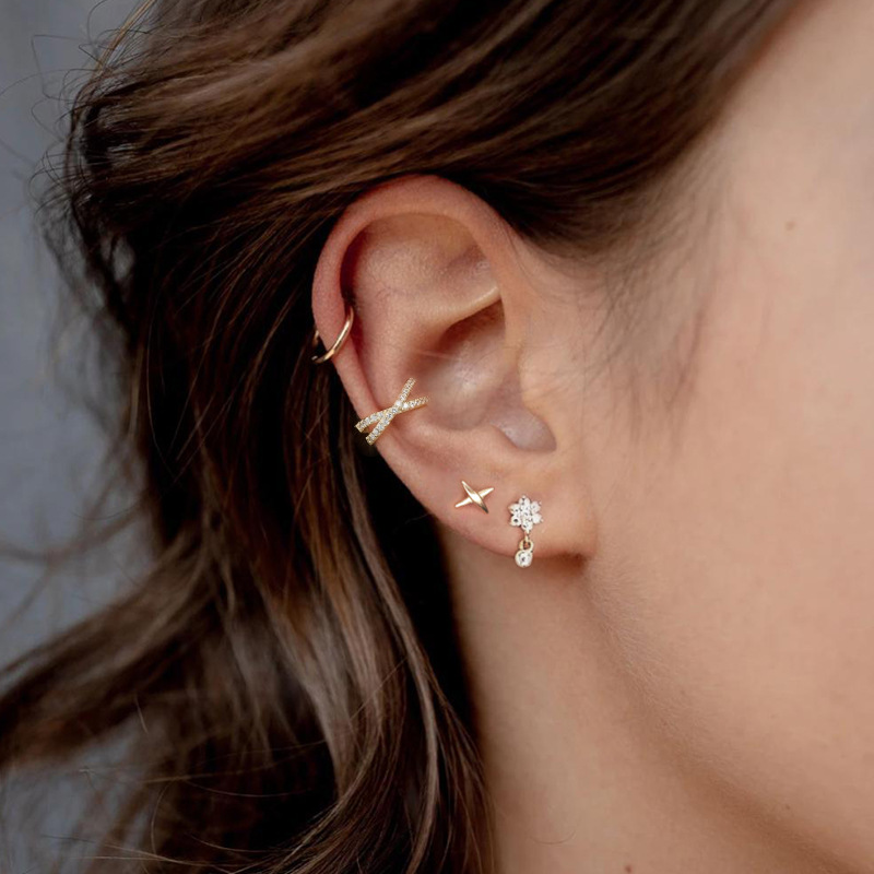 

Aide Cross Ear Cuff Non Pierced Hoop Earrings for Women 925 Sterling Silver Micro Pave CZ Small Clip on Earrings Cartilage Jewel 1PC 1175 T2