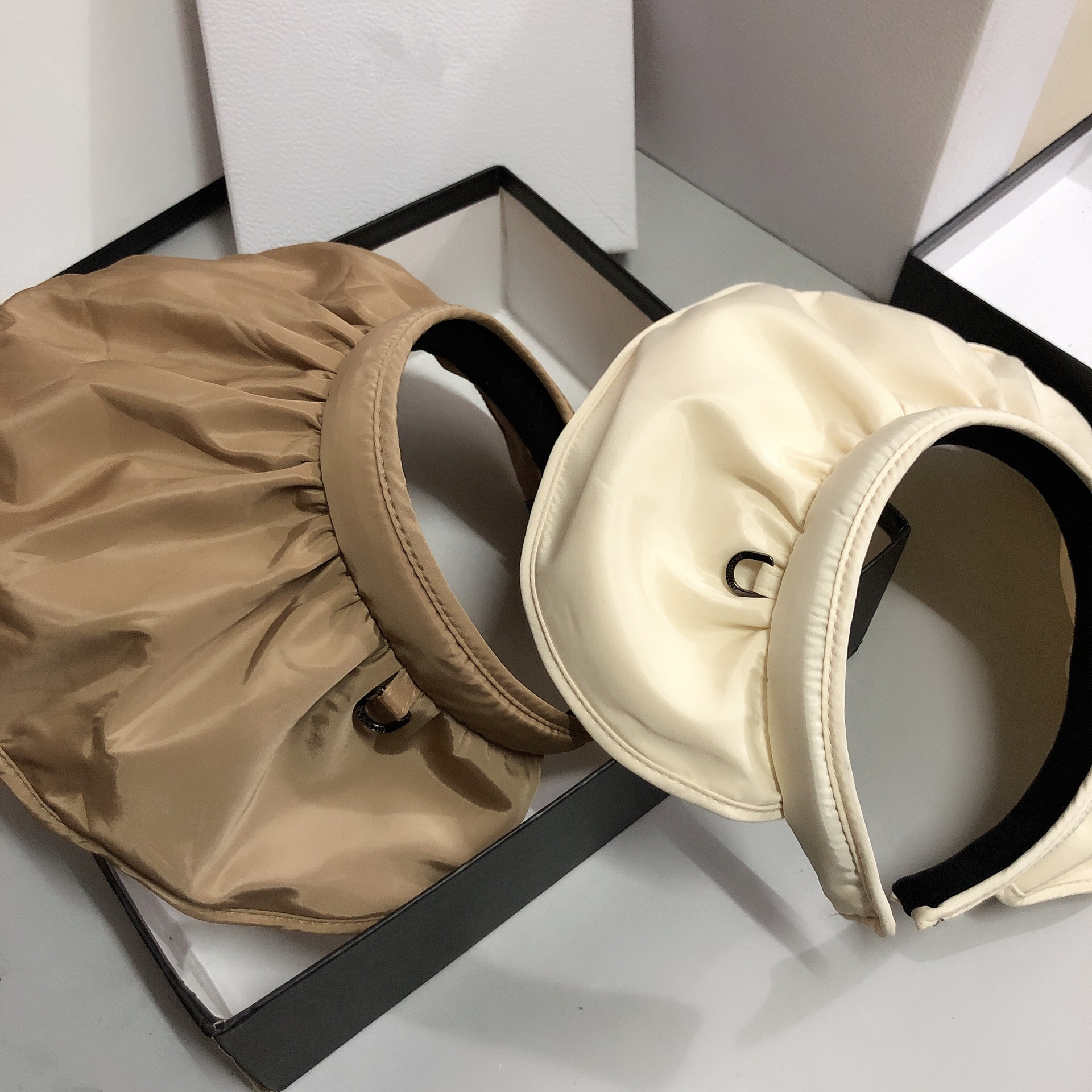 

Women Double-layer Anti-UV Shell Visors Hair Hoop Empty Top Hats Fashion Big Eaves Petals Cover Face of The Sun Tide Hat, Blue