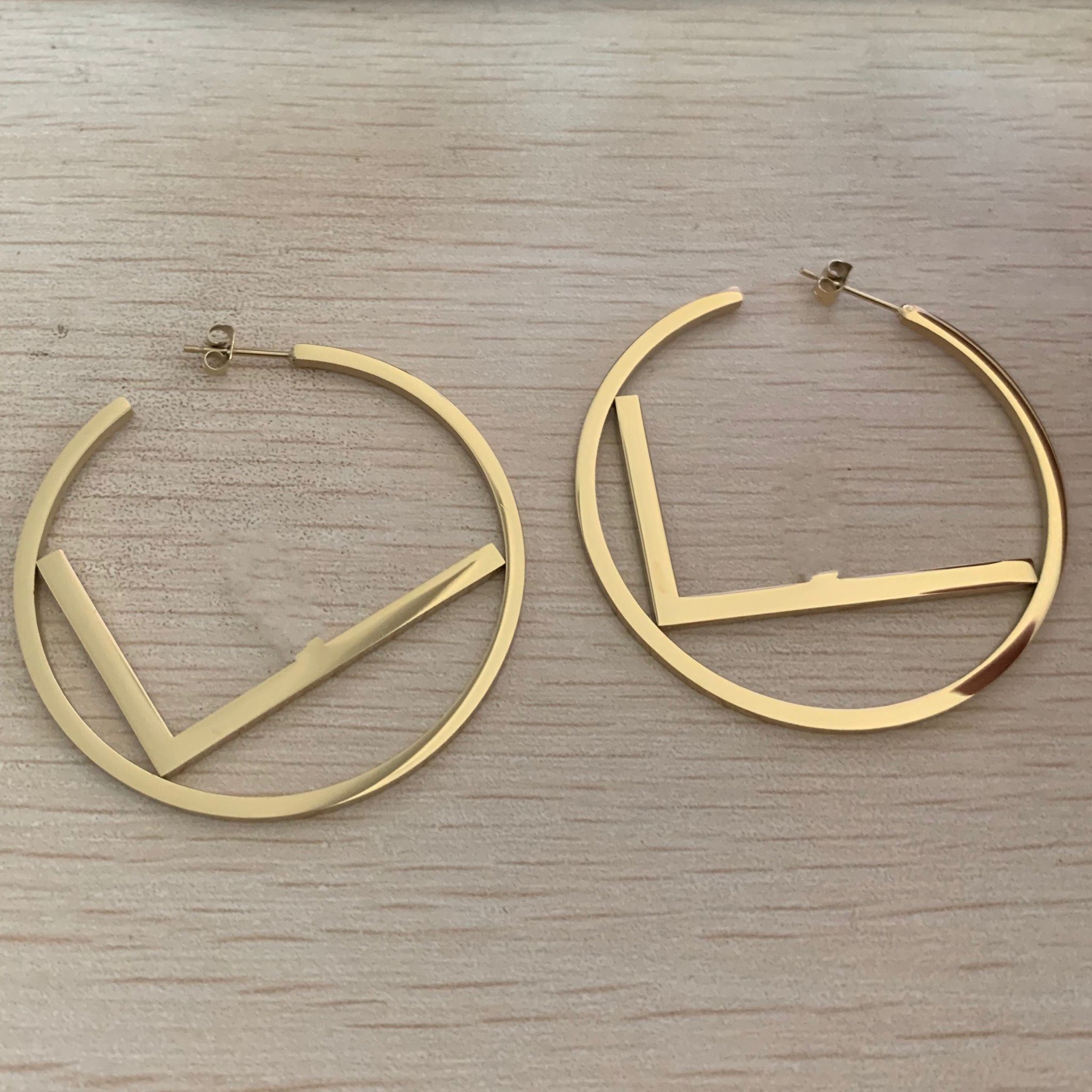 

2021 Arrival Fashion big stud Classic mix letter Design 3 Colors Christmas Earrings Hip Hop Earings Earring for Women Party Wedding Hoop Wholesale