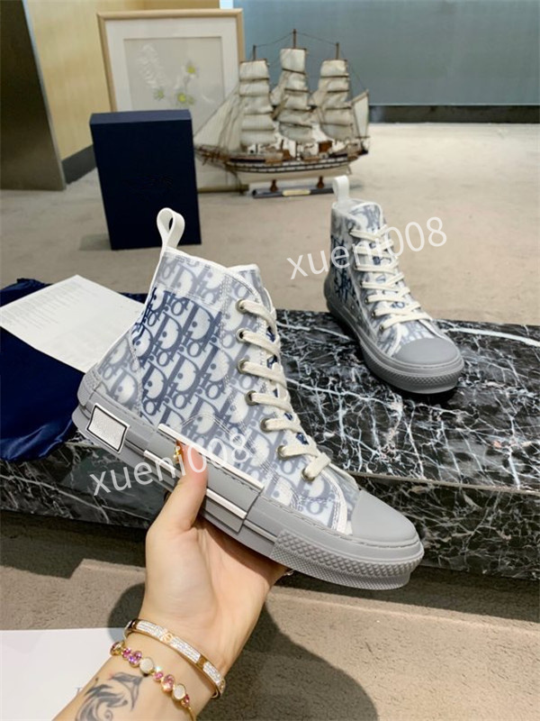 

2021 Designer Camouflage 35-45 Sneaker Womens Mens Rivet Shoes Studded Flats Mesh Camo Suede Leather Casual Trainers Rockrunner Shoe Chaussures mf200910, Choose the color