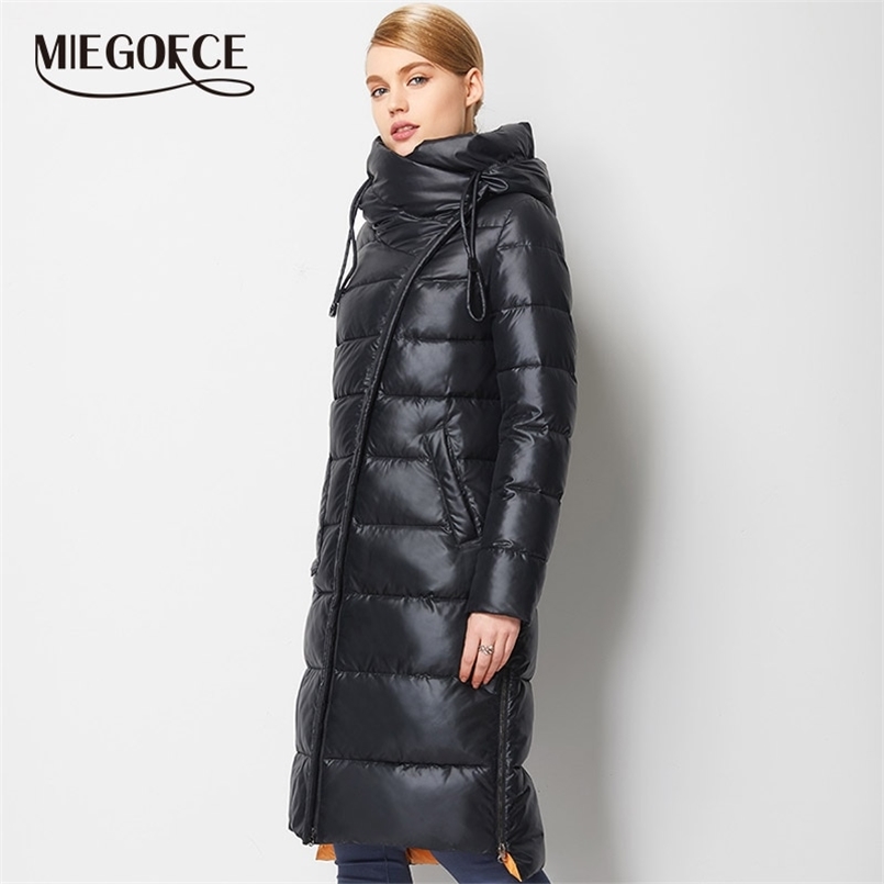 MIEGOFCE Fashionable Coat Jacket Women's Hooded Warm Parkas Bio Fluff Parka Coat Hight Quality Female Winter Collection 210819