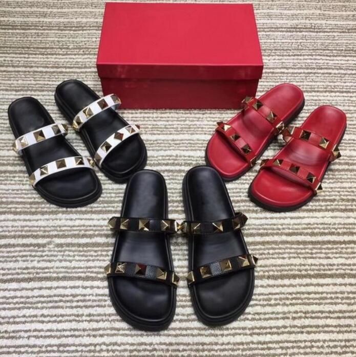 

Brand Designers Summer Slippers Rivets Open Toes Platform Sandals Flat Women Beach Shoes Fashion Outdoor Slipper 35-45, Black1