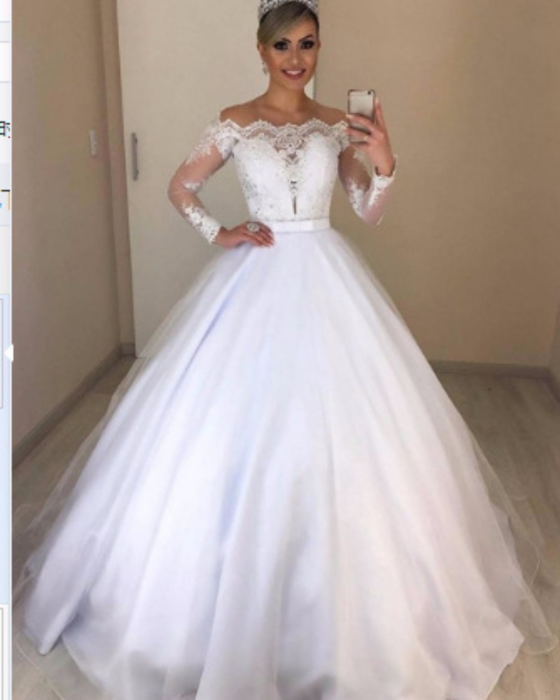 2021 Modest Quinceanera Dresses Off Shoulder Red Satin Formal Party Gowns Sweetheart Sequined Lace Applique Ball Gown Prom evening Dresses