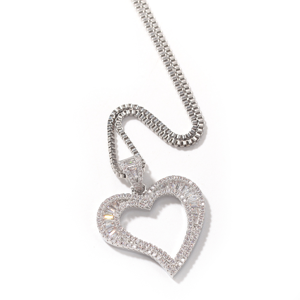 

Mini Hollow Heart Pendant Iced Out Bling Charm With Box Chain Statement Necklace Men Women Hip Hop Chains For Jewelry Gift