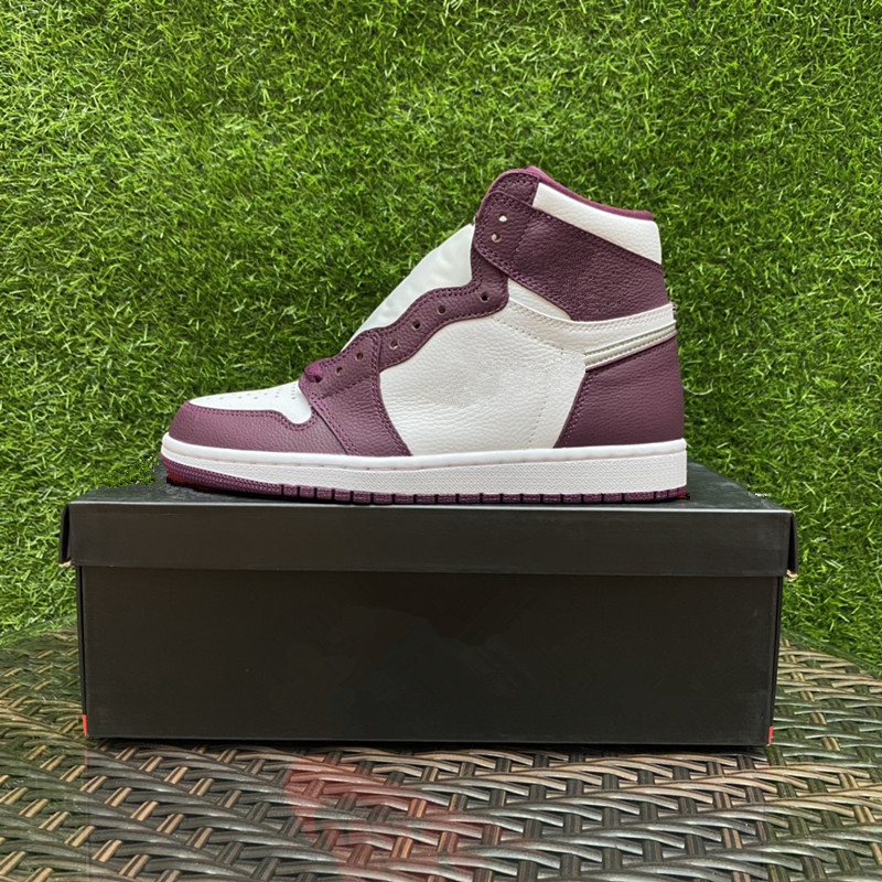 

Jumpman 1 1s OG Mens Basketball Shoes Sail University Red Hyper Royal Fragment Oreo Obsidian Black Cat Womens Sports Sneakers Trainers 36-47, Pay for extra lace