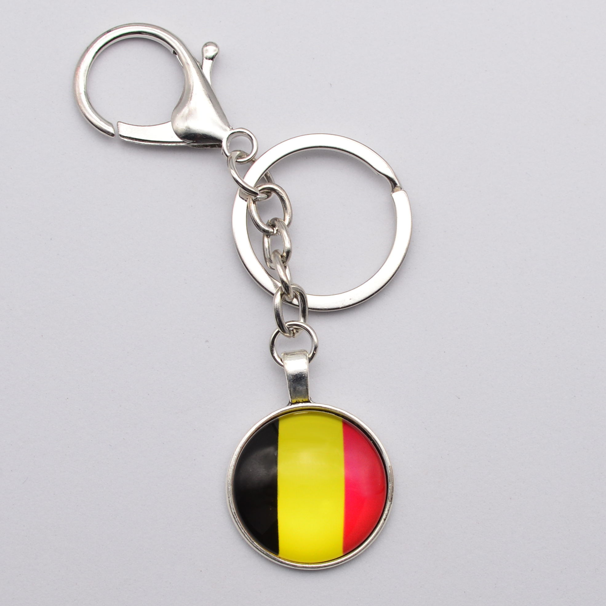 

Countries Flag Keychain Germany USA Italy Poland Spain Flag Glass Cabochon Pendant Metal Keyring Gift For Women Men