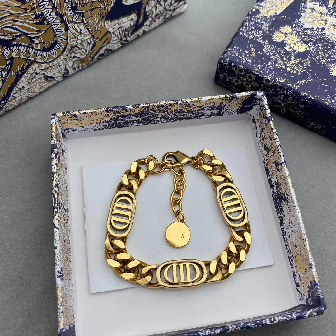 

Luxury Designer Bracelet high quality love bracelet gold flash beautiful and exquisite Valentine's Day gift luxurys designers Alex ani