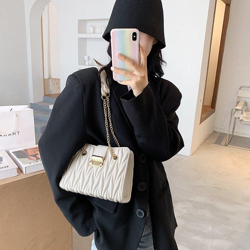 

Women's Synthetic Fur Filled Travel Bag, Luxury Designer, 2021 Cross Body, Black