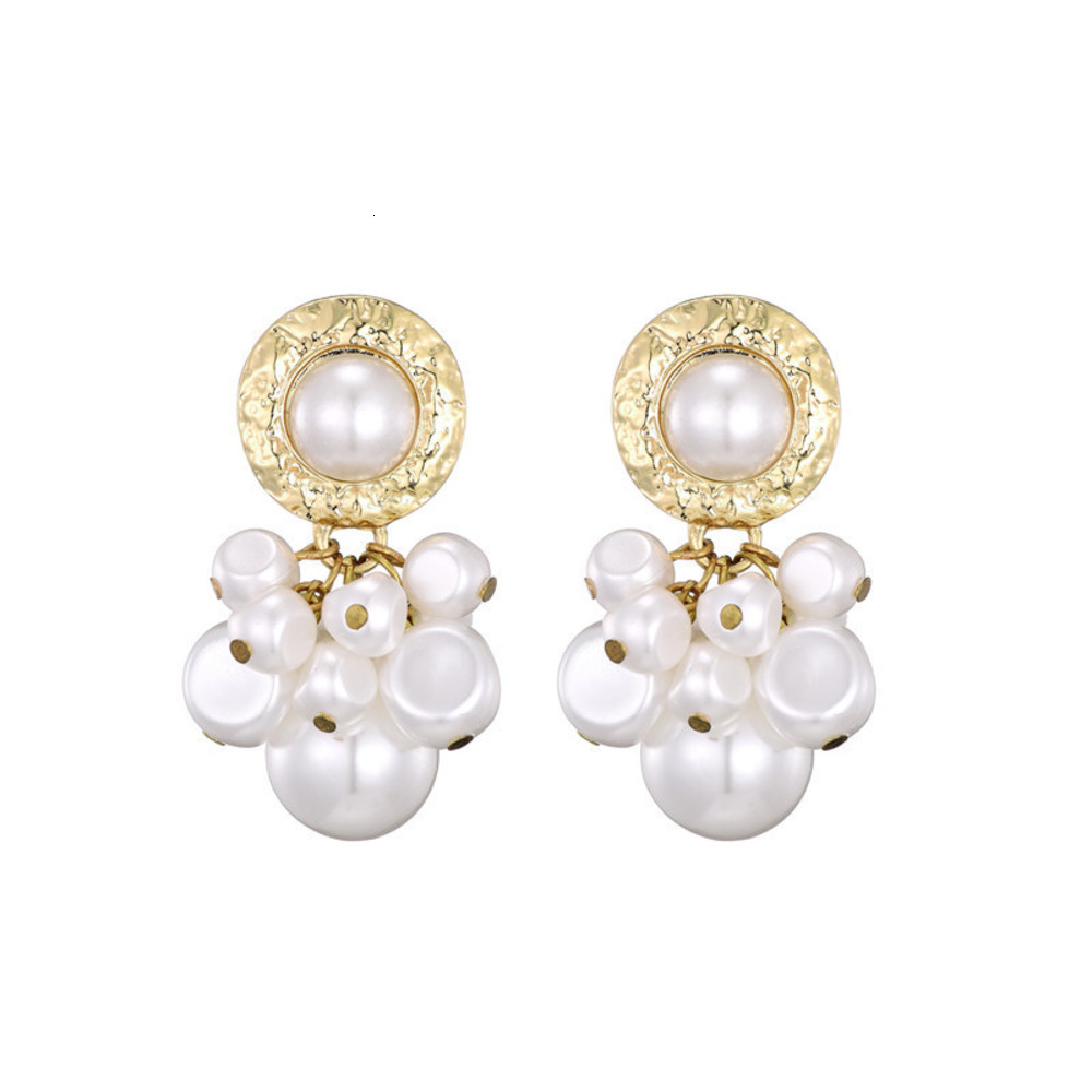 

earrings Korean alloy pearl fashion personality Pearl creative Earrings, Golden
