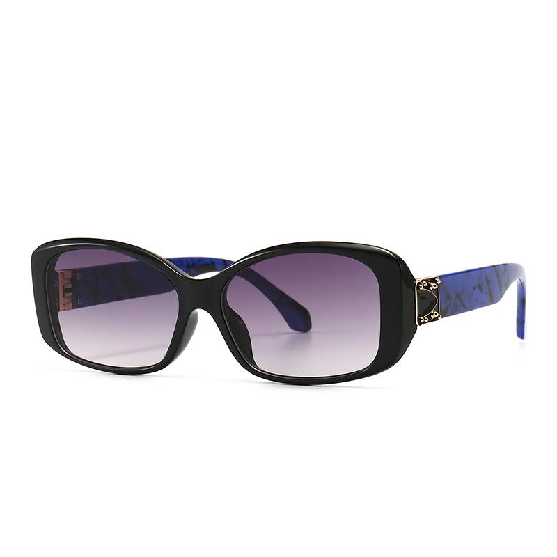 

Sunglasses Small Oval Rivet For Women Vintage Green Gradient Sun Glasses Female Elegant Shades Ins Black