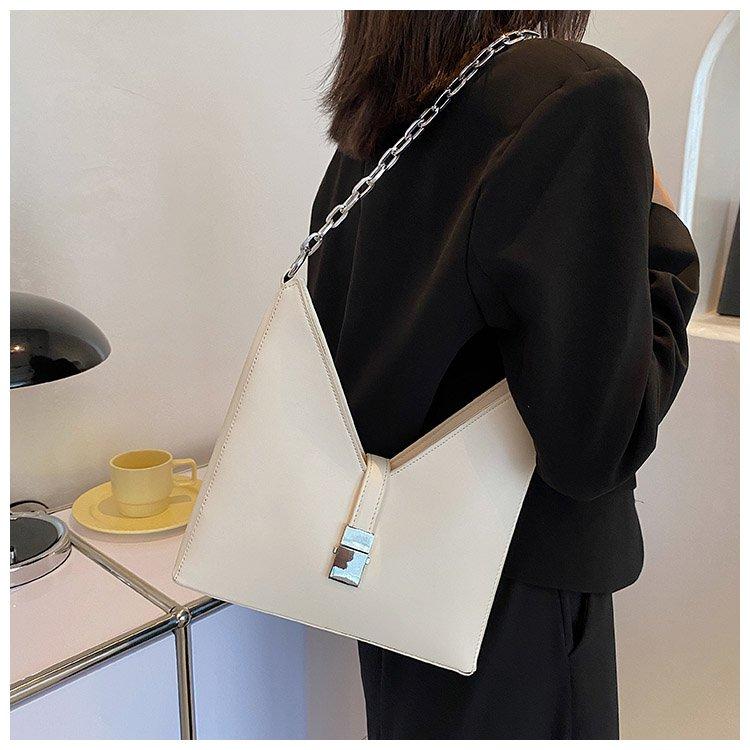 

Evening Bags Luxury Design Fashion Lady Pu Chain Underarm Shoulder Messenger Bag Travel Shopping
