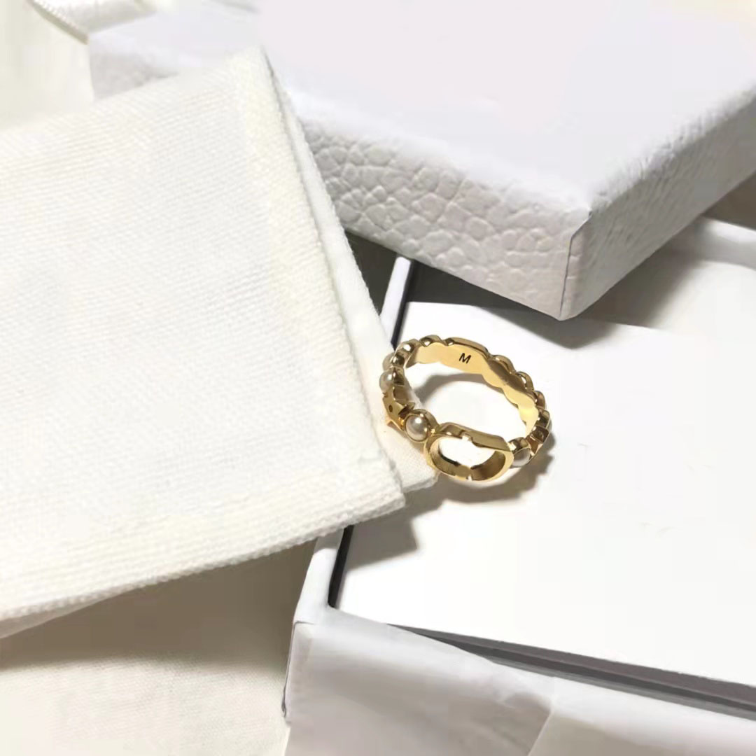 

2021 New D Home Net Red Band Rings Ladies Fashion CD Letter Ring Simple Jewelry