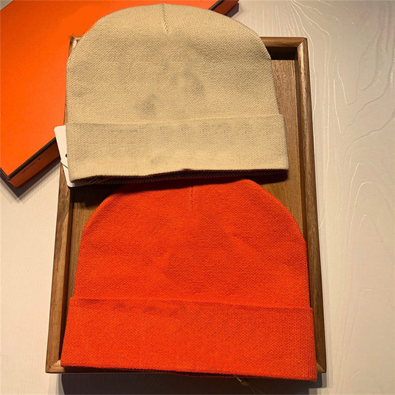 

Classic Letter Pattern Skull Cap Thin Wool Knitted Beanie Skin Friendly Caps Women Men Unisex Beanies, Orange