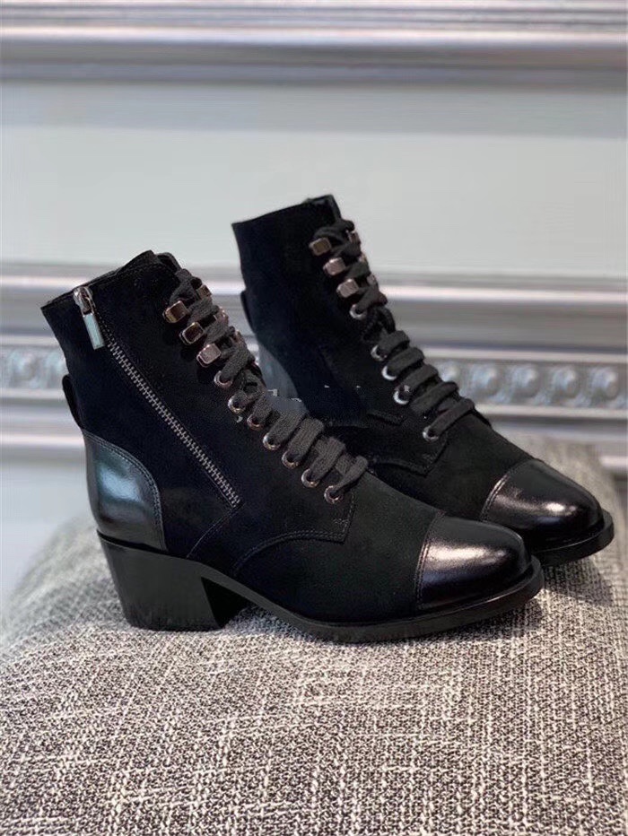 

Women high heels thick boots square toes British style leather dash highs heel boot Wholesale Knight Ankle size 35 to 40, Customize