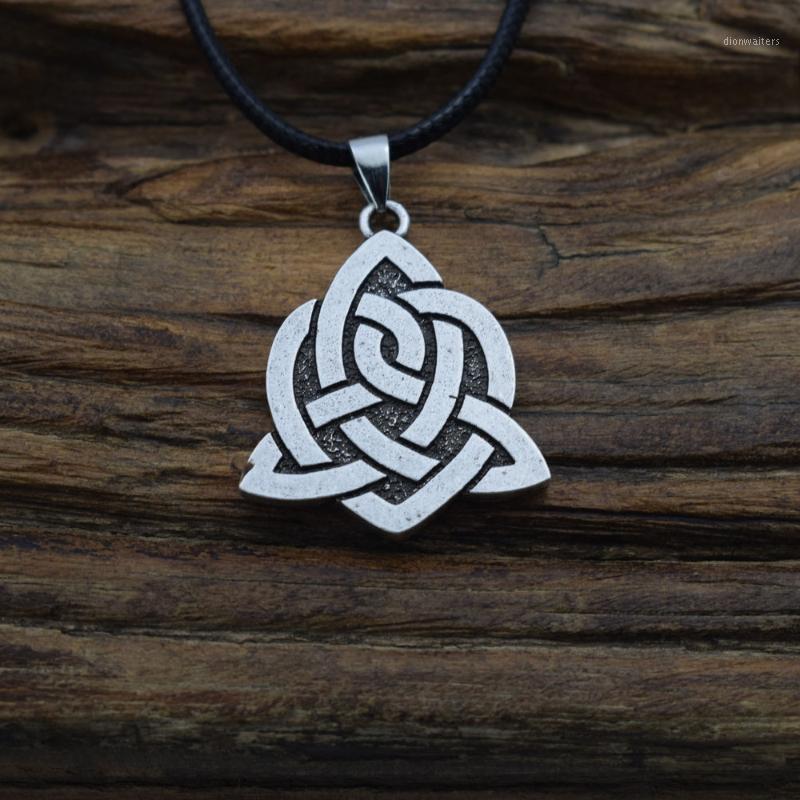 

Chains SanLan Celtics Knot Necklace