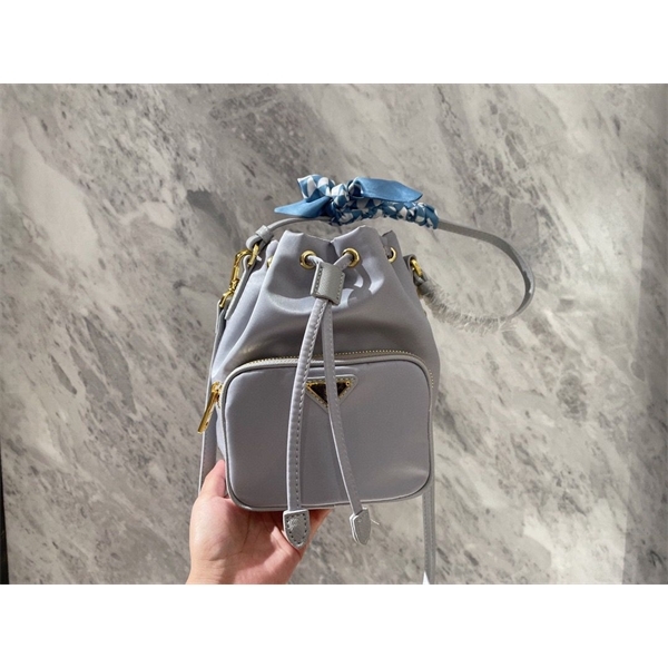 

canvas Oxford parachute drawstring triangular single shoulder portable bucket oblique span new women's bag Purse Outlet, Khaki